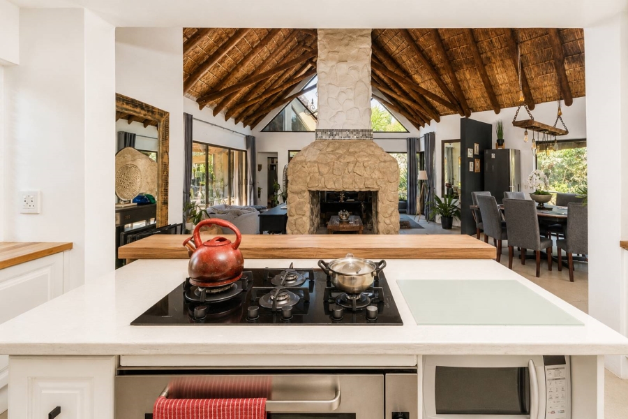8 Bedroom Property for Sale in Kshane North West